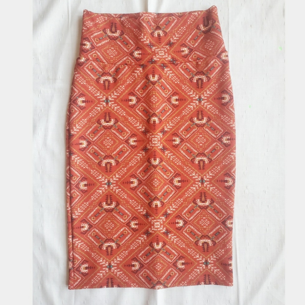 🔴3/$20 NWOT LuLaRoe Cassie Aztec Design Stretchy New Multi Form Skirt or Shirt